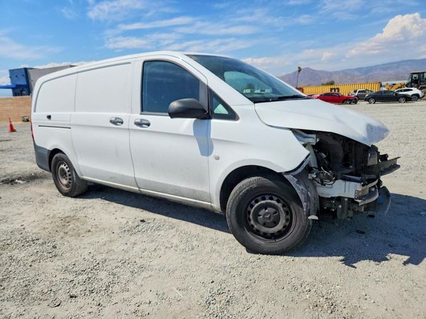 2023 MERCEDES-BENZ METRIS