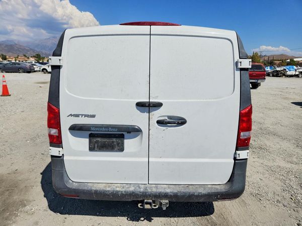 2023 MERCEDES-BENZ METRIS