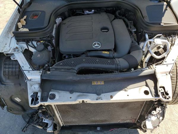 2022 MERCEDES-BENZ GLC