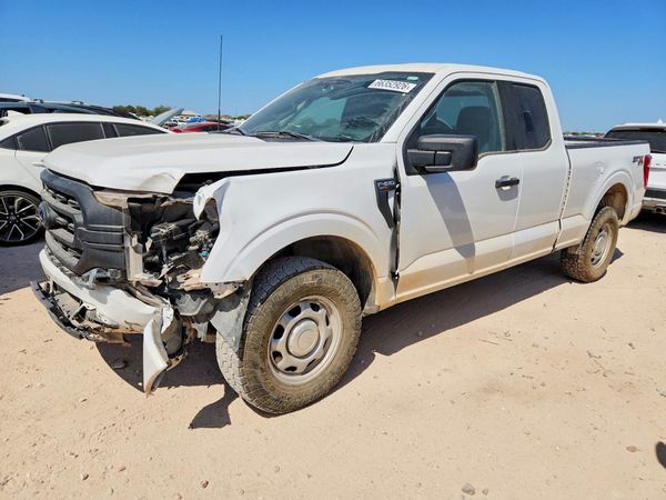 2022 FORD F150 SuperCab — Front 3/4