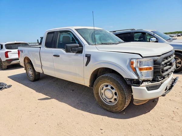 2022 FORD F150 SuperCab — Passenger 3/4