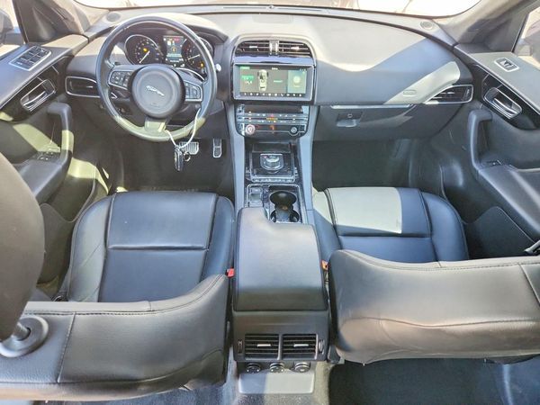 2019 JAGUAR F-PACE Premium