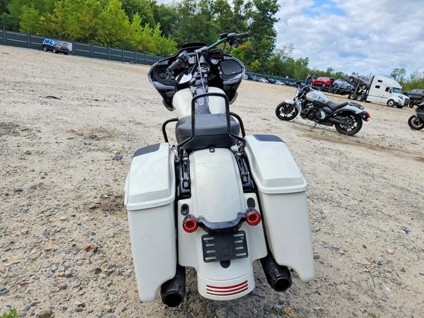 2018 HARLEY-DAVIDSON FLTRXS