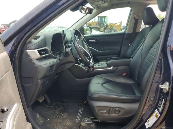 2020 TOYOTA HIGHLANDER XLE — DENT