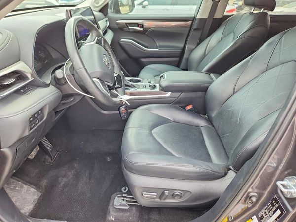 2025 TOYOTA HIGHLANDER