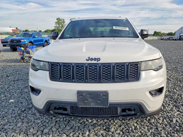 2019 JEEP GRAND CHEROKEE LAREDO 4X4