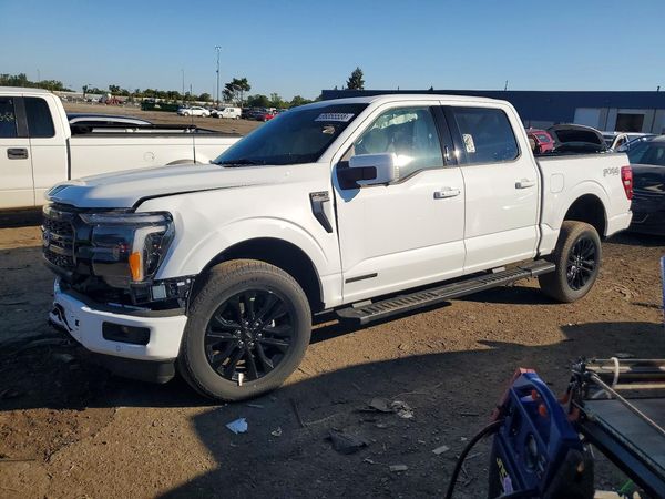 2026 FORD F150 Lariat — Front 3/4