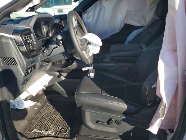 2026 FORD F150 Lariat — DENT