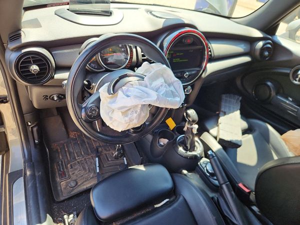 2014 MINI COOPER