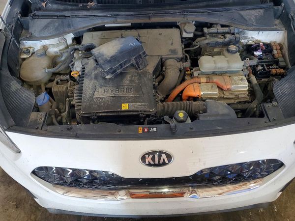 2020 KIA NIRO EX Premium — Engine bay