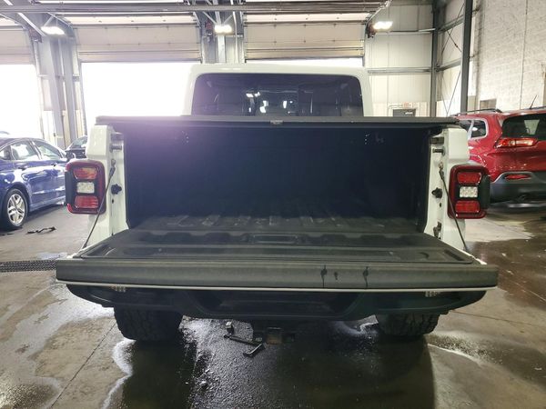 2021 JEEP GLADIATOR Overland — DIRR