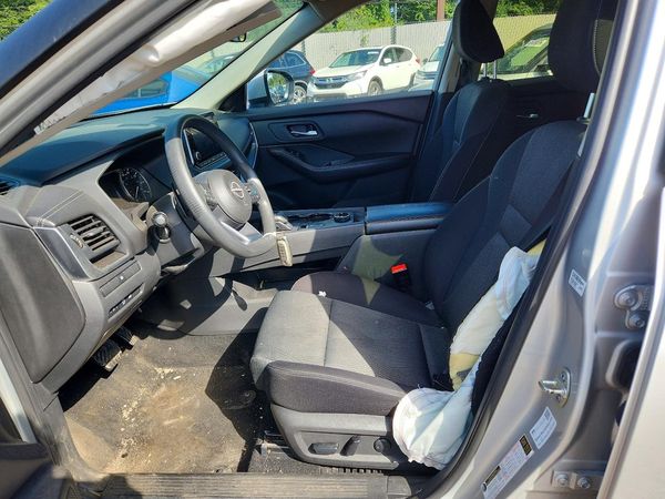 2024 NISSAN ROGUE SV — DENT