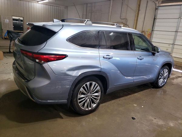 2021 TOYOTA HIGHLANDER Platinum