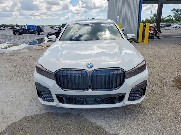 2020 BMW 740