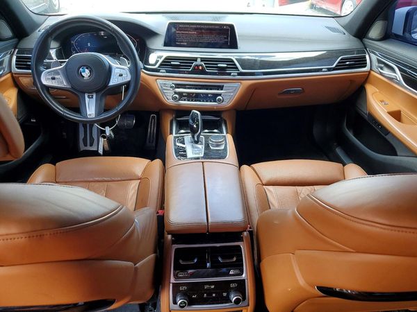 2020 BMW 740