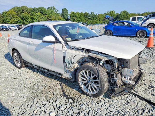 2016 BMW 228