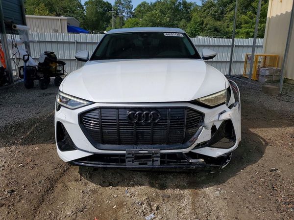 2022 AUDI E-TRON quattro Prestige — DIRF