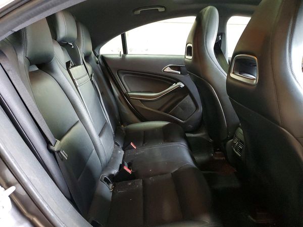 2015 MERCEDES-BENZ CLA