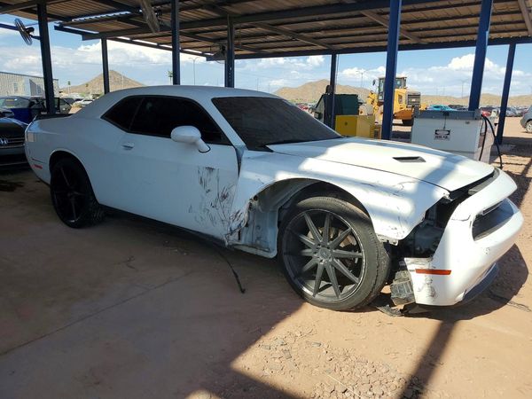 2016 DODGE CHALLENGER SXT