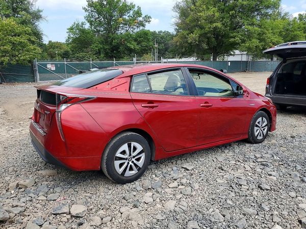 2016 TOYOTA PRIUS