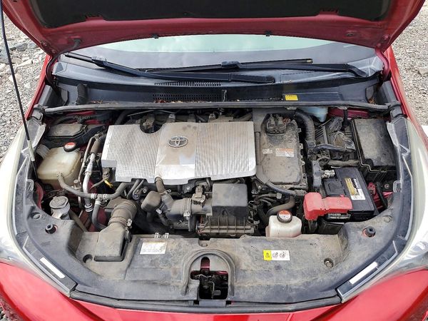 2016 TOYOTA PRIUS