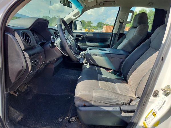 2015 TOYOTA TUNDRA SR5 Grade