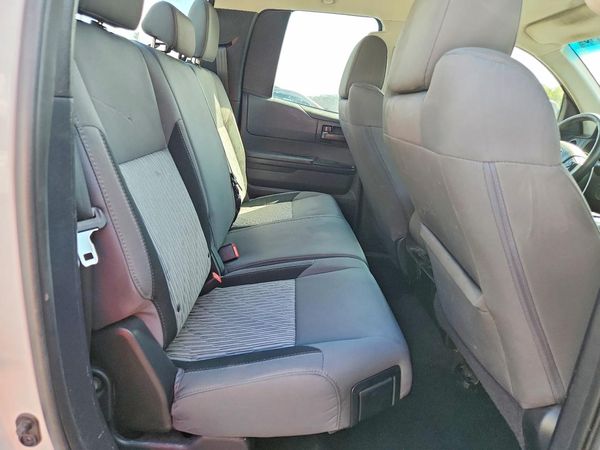2015 TOYOTA TUNDRA SR5 Grade