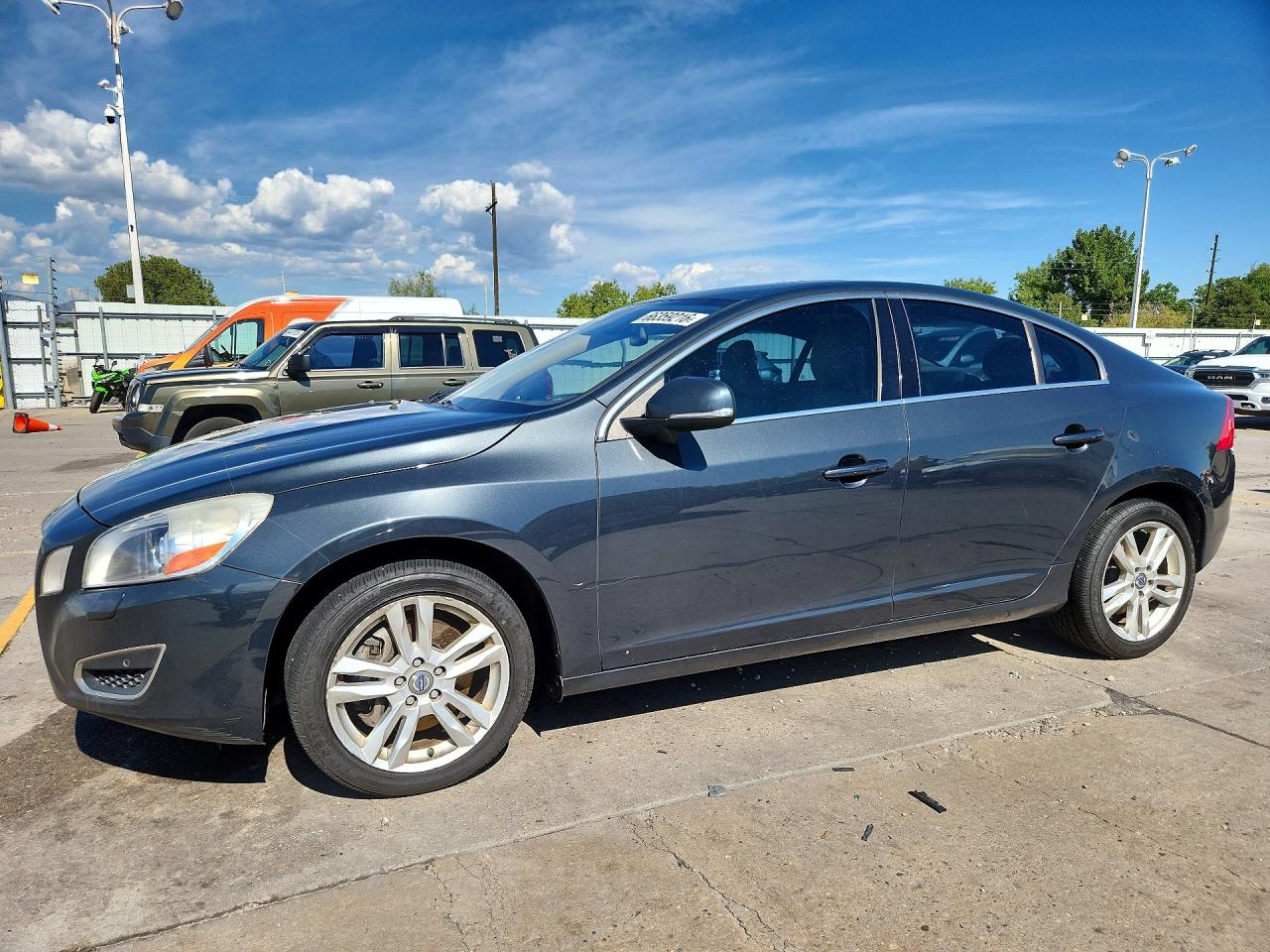 2013 VOLVO S60