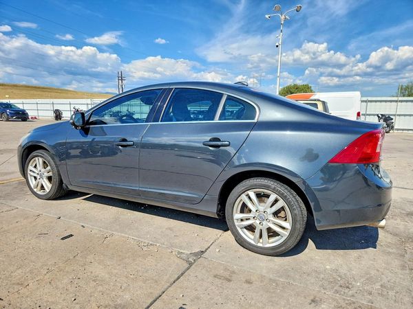 2013 VOLVO S60