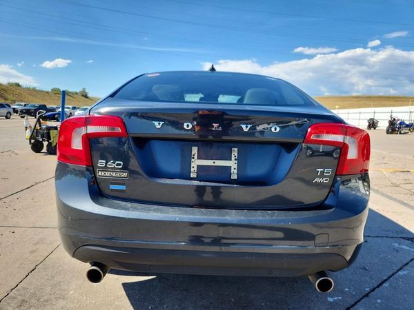 2013 VOLVO S60