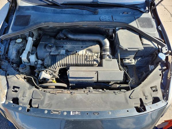 2013 VOLVO S60