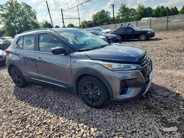 2024 NISSAN KICKS SR