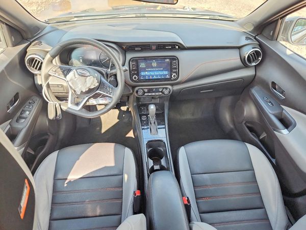 2024 NISSAN KICKS SR