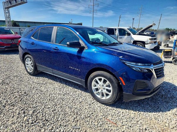 2022 CHEVROLET EQUINOX LS — Passenger 3/4