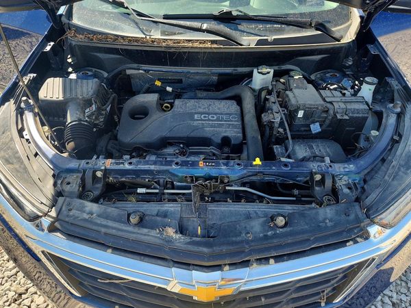 2022 CHEVROLET EQUINOX LS — Engine bay