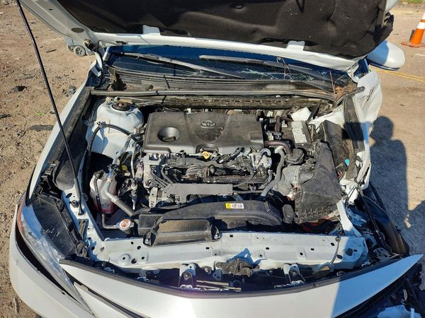 2023 TOYOTA CAMRY XLE — Engine bay