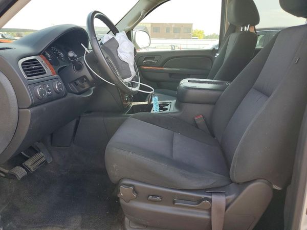 2012 CHEVROLET TAHOE LS