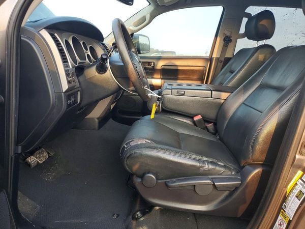 2013 TOYOTA TUNDRA SR5