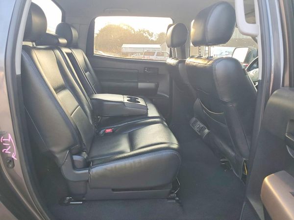 2013 TOYOTA TUNDRA SR5