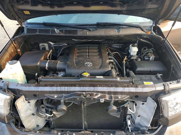 2013 TOYOTA TUNDRA SR5