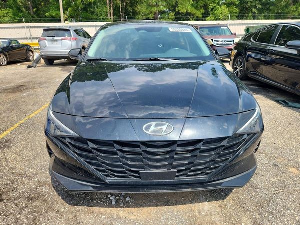2022 HYUNDAI ELANTRA