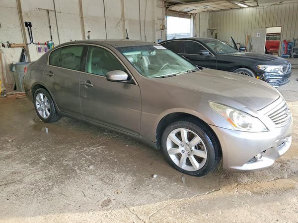 2012 INFINITI G37
