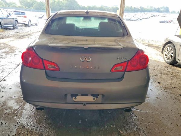 2012 INFINITI G37