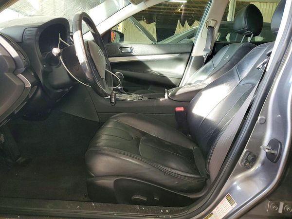 2012 INFINITI G37