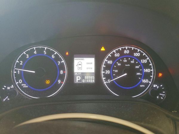 2012 INFINITI G37