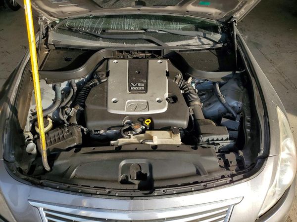 2012 INFINITI G37