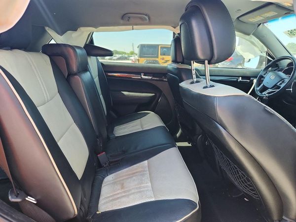 2013 KIA SORENTO SX