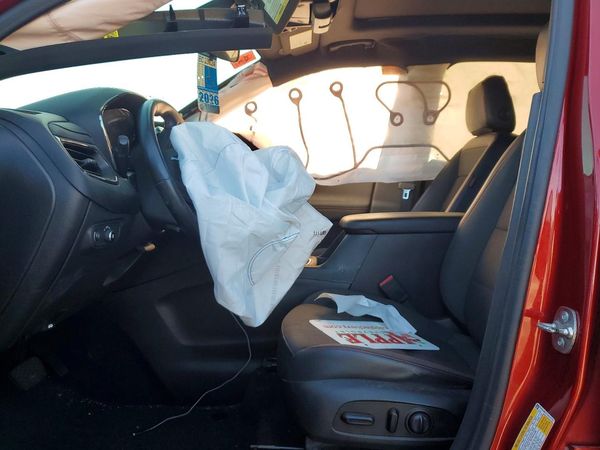 2024 CHEVROLET EQUINOX RS — DENT
