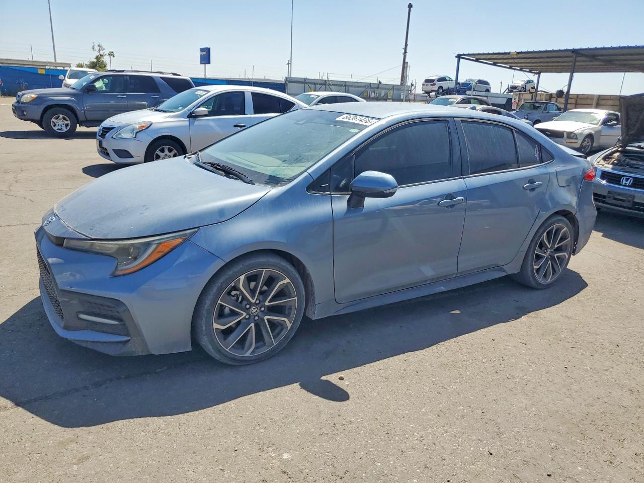 2020 TOYOTA COROLLA SE, CVT — Front 3/4