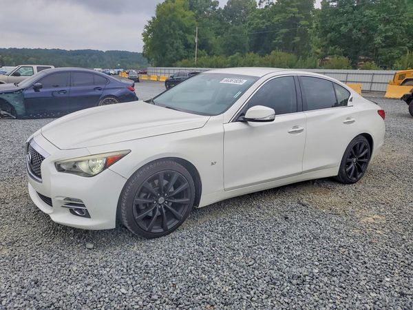 2015 INFINITI Q50 — Front 3/4
